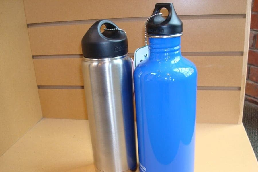 Metal water bottles standing in a row